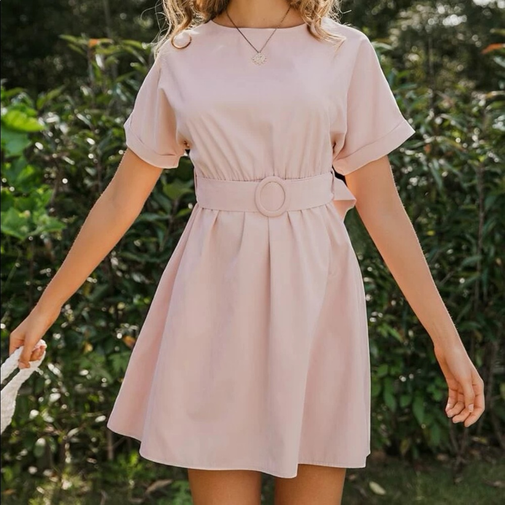 Pink buckle belt sleeve dress